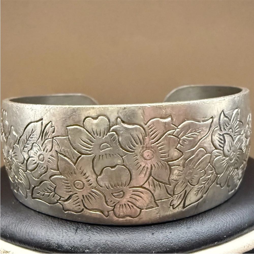 Kirk Pewter Violet Wide Floral Engraved Cuff Bracelet Signed